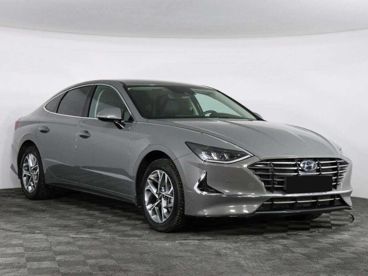 Купить Hyundai Sonata с пробегом. Фото: #2