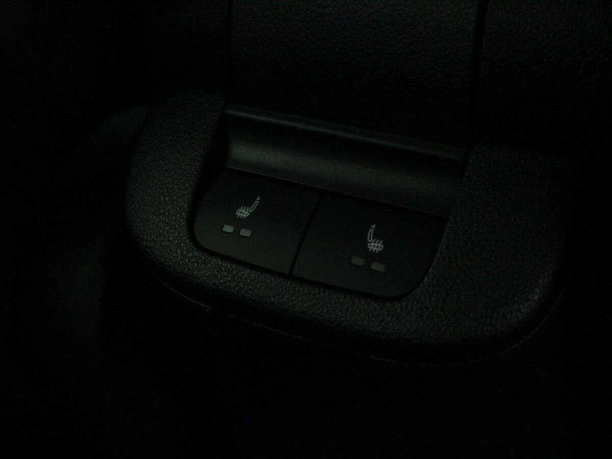 Купить Skoda Rapid с пробегом. Фото: #9