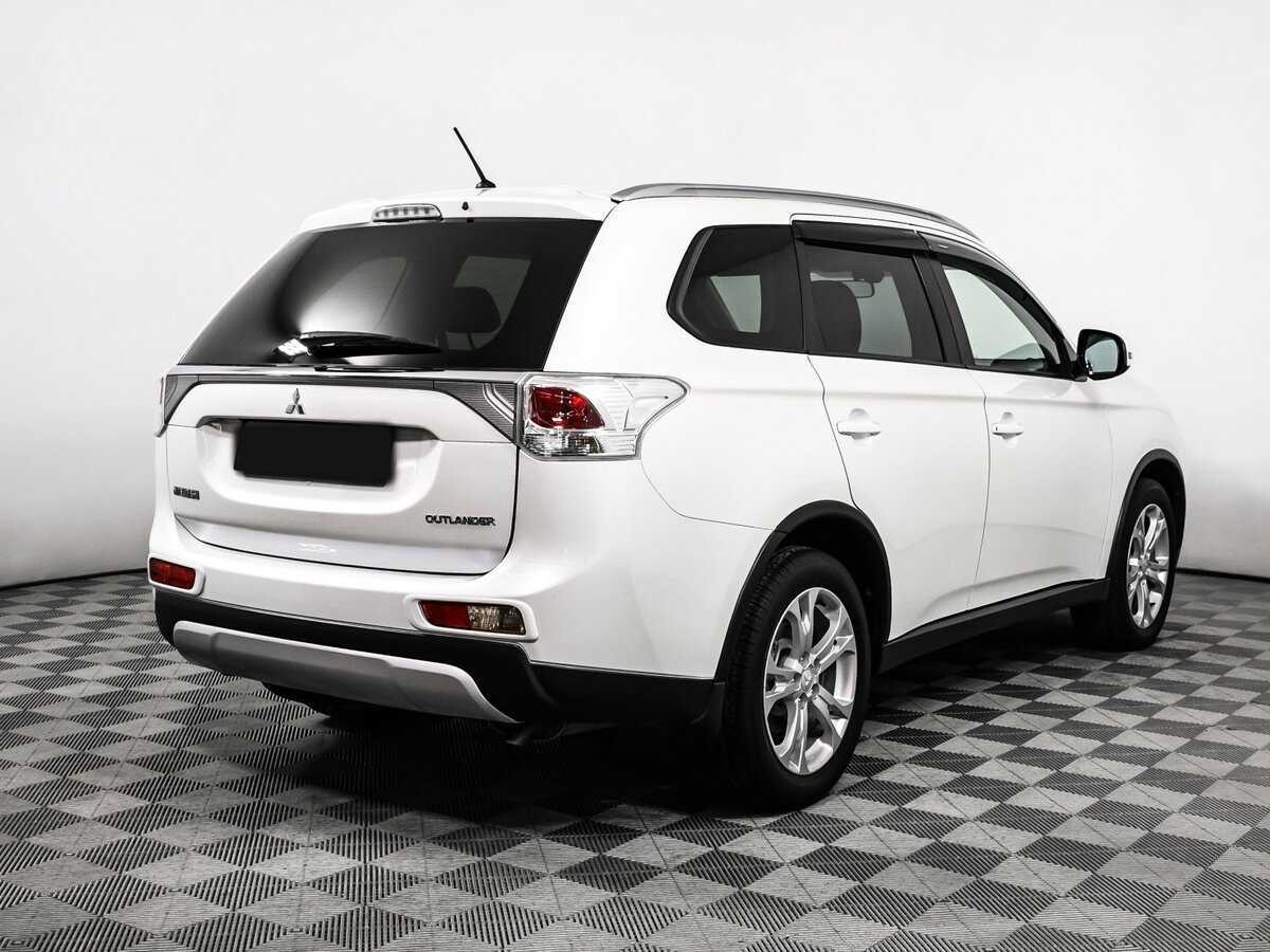 Купить Mitsubishi Outlander с пробегом. Фото: #4