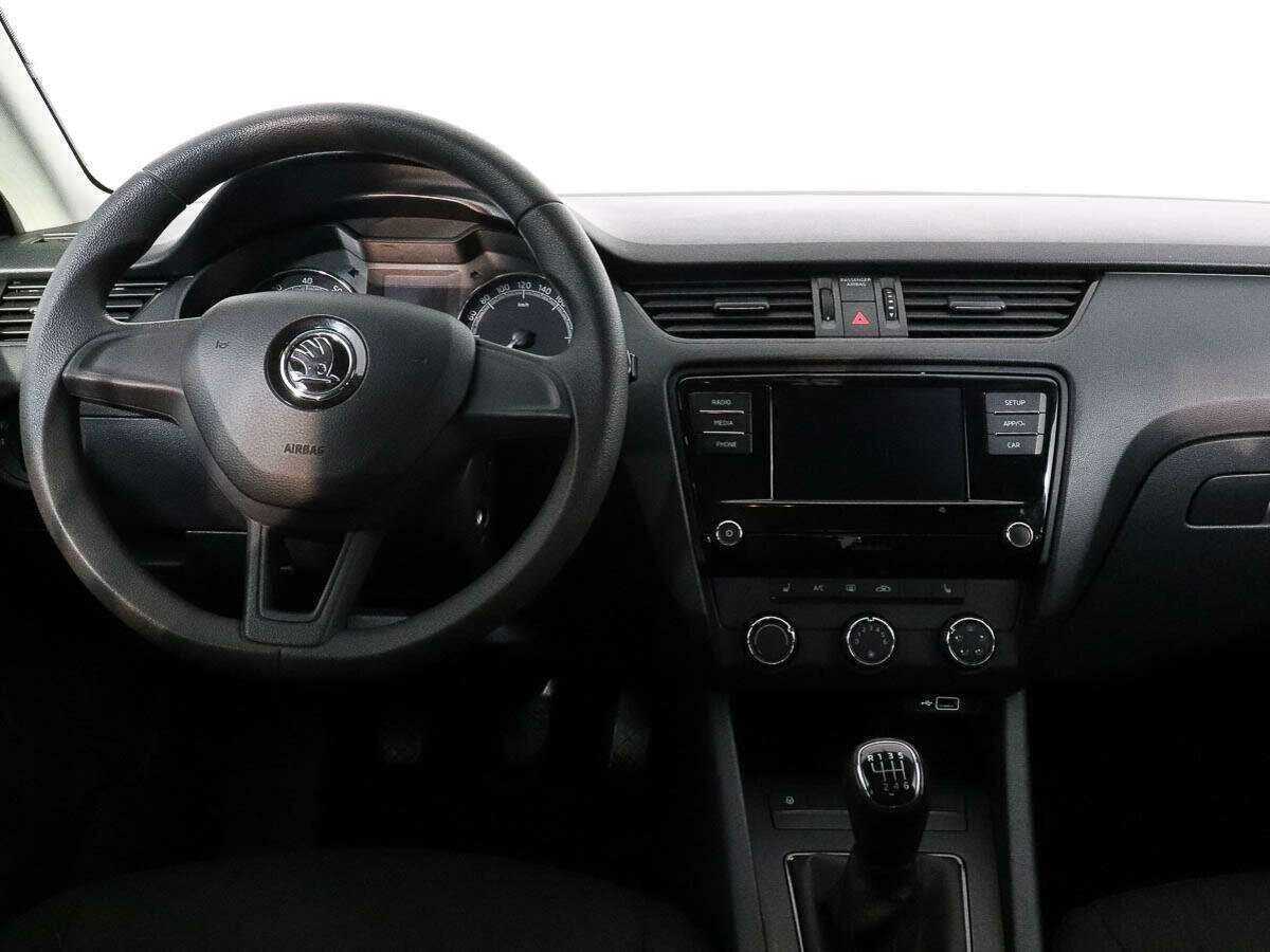 Купить Skoda Octavia с пробегом. Фото: #8