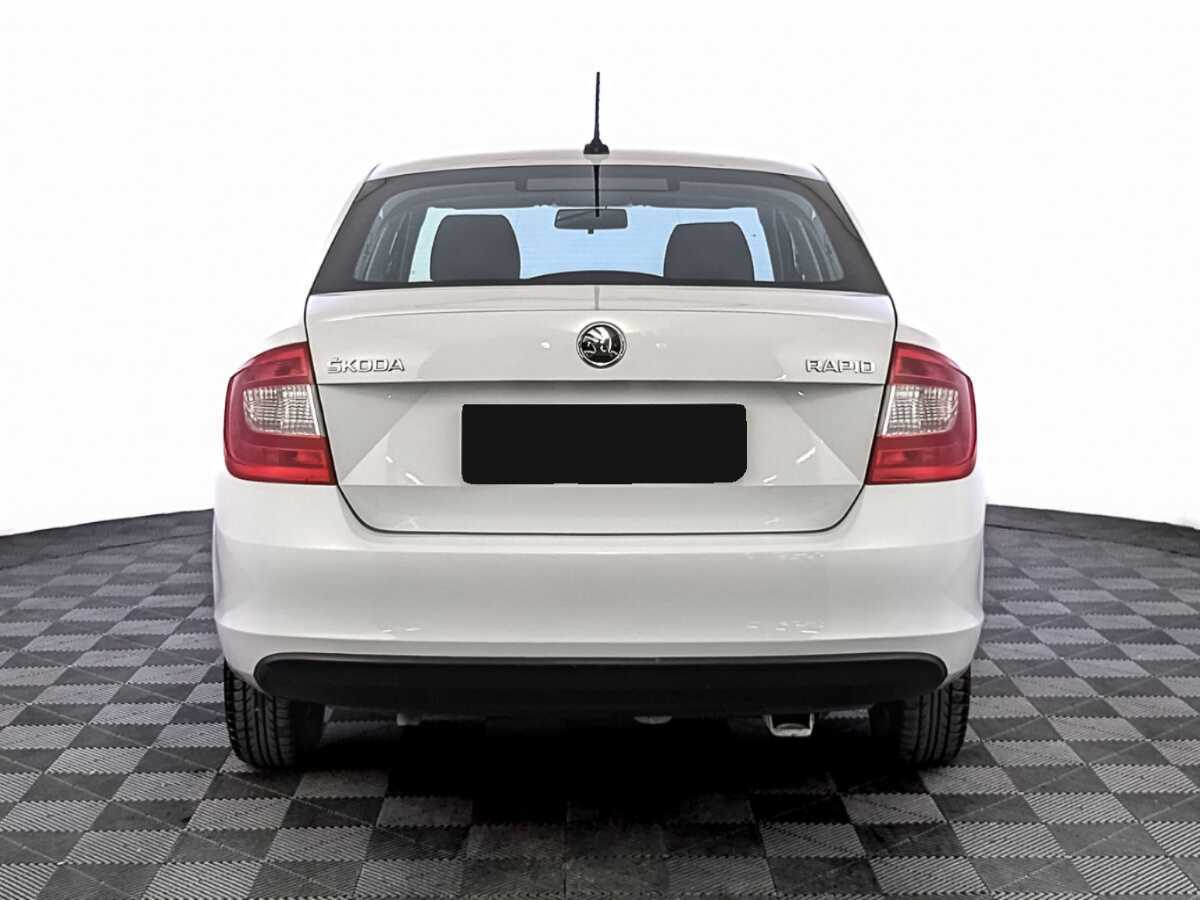 Купить Skoda Rapid с пробегом. Фото: #5