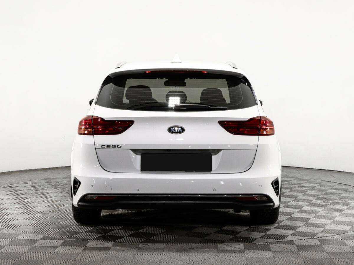Купить Kia Ceed с пробегом. Фото: #4