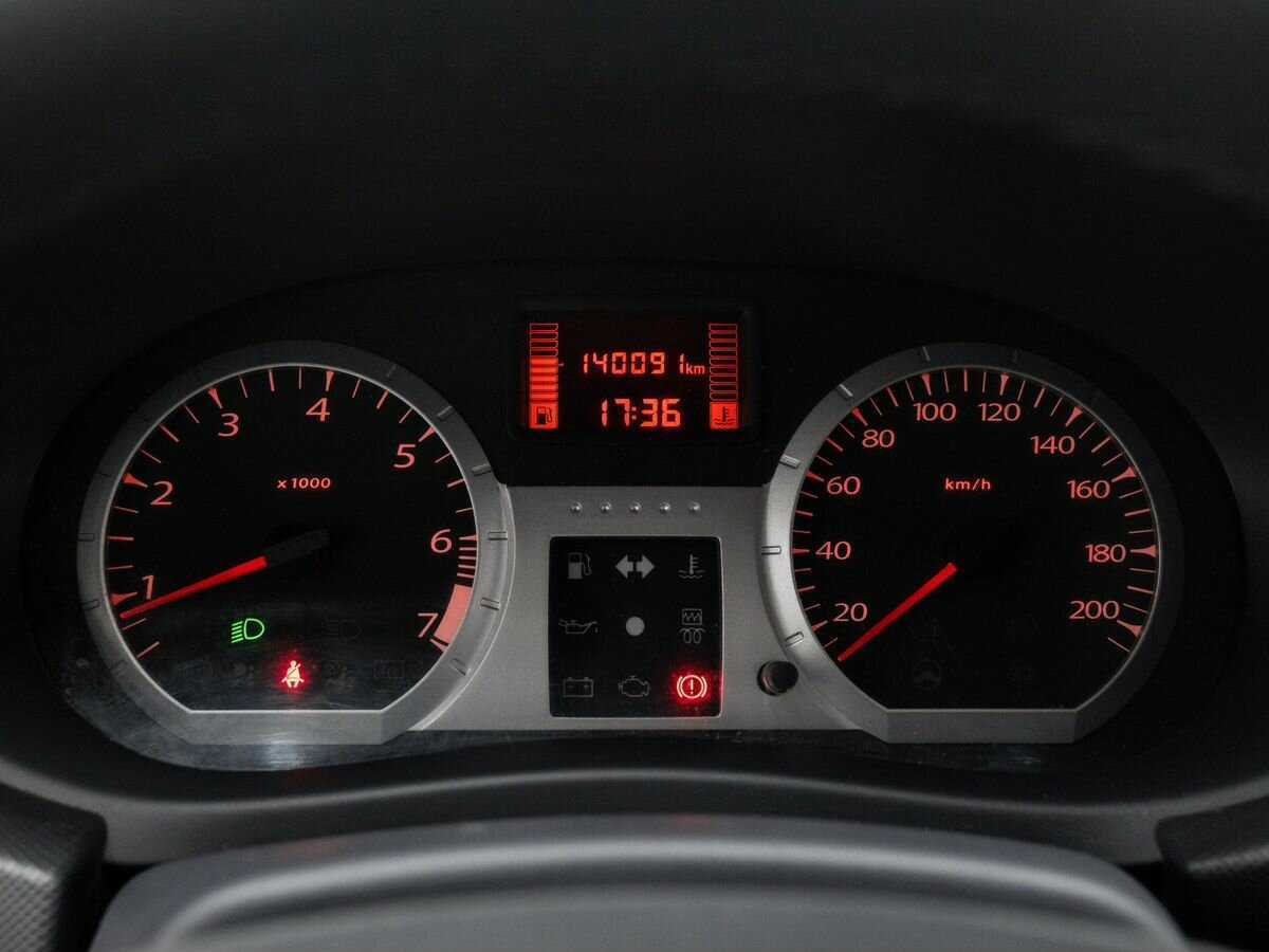 Купить Lada (ВАЗ) Largus с пробегом. Фото: #17