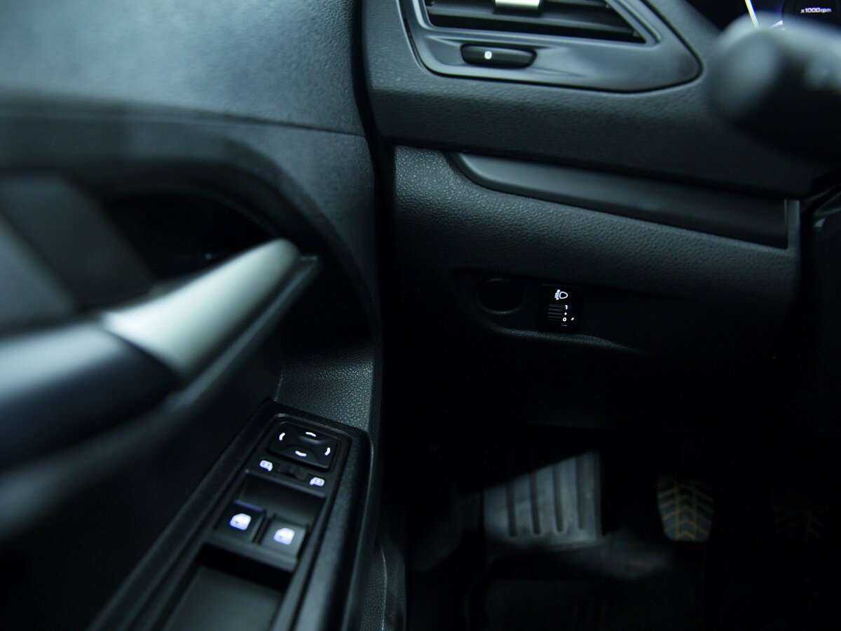 Купить Lada (ВАЗ) Vesta с пробегом. Фото: #14