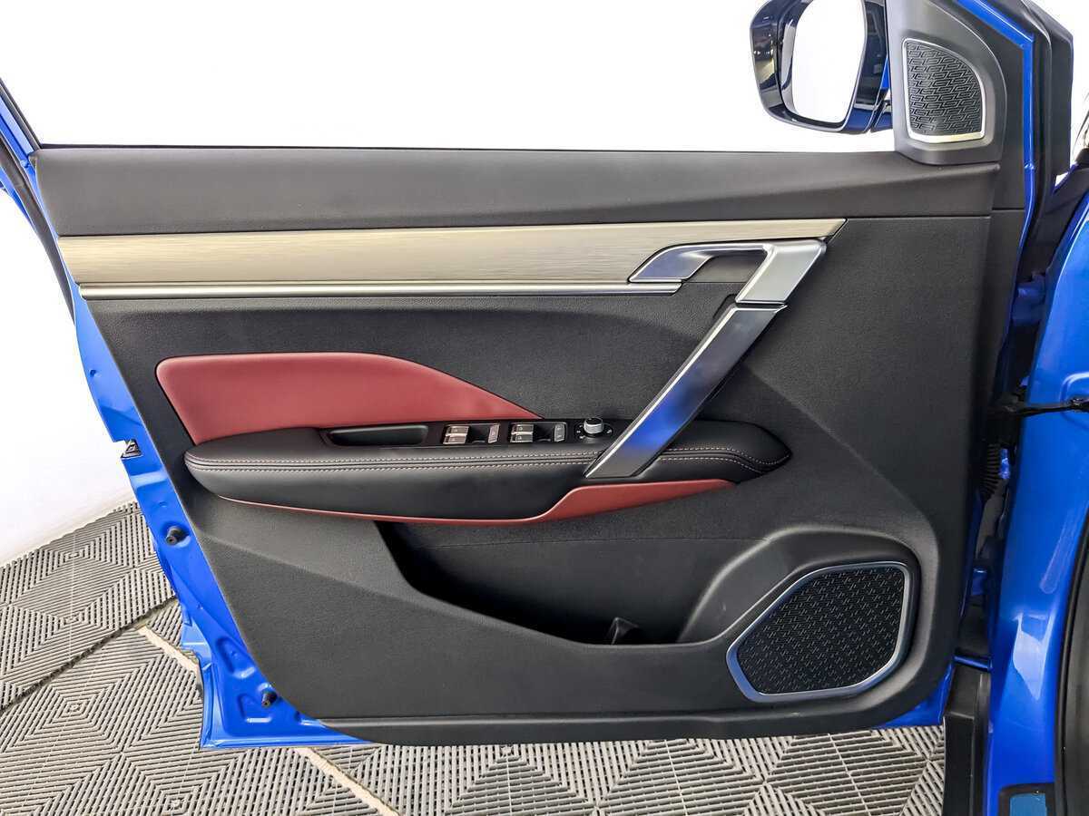 Купить Geely Coolray с пробегом. Фото: #18