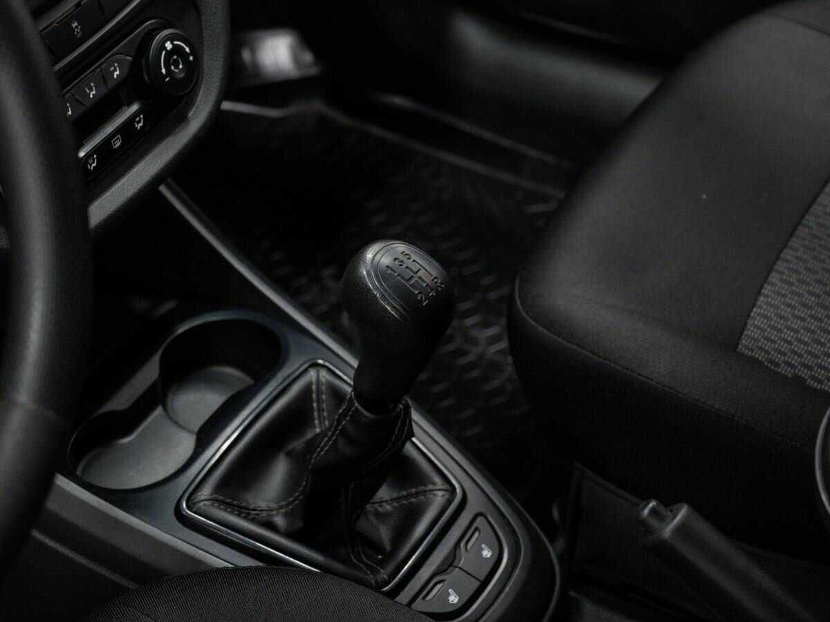 Купить Lada (ВАЗ) Vesta с пробегом. Фото: #16