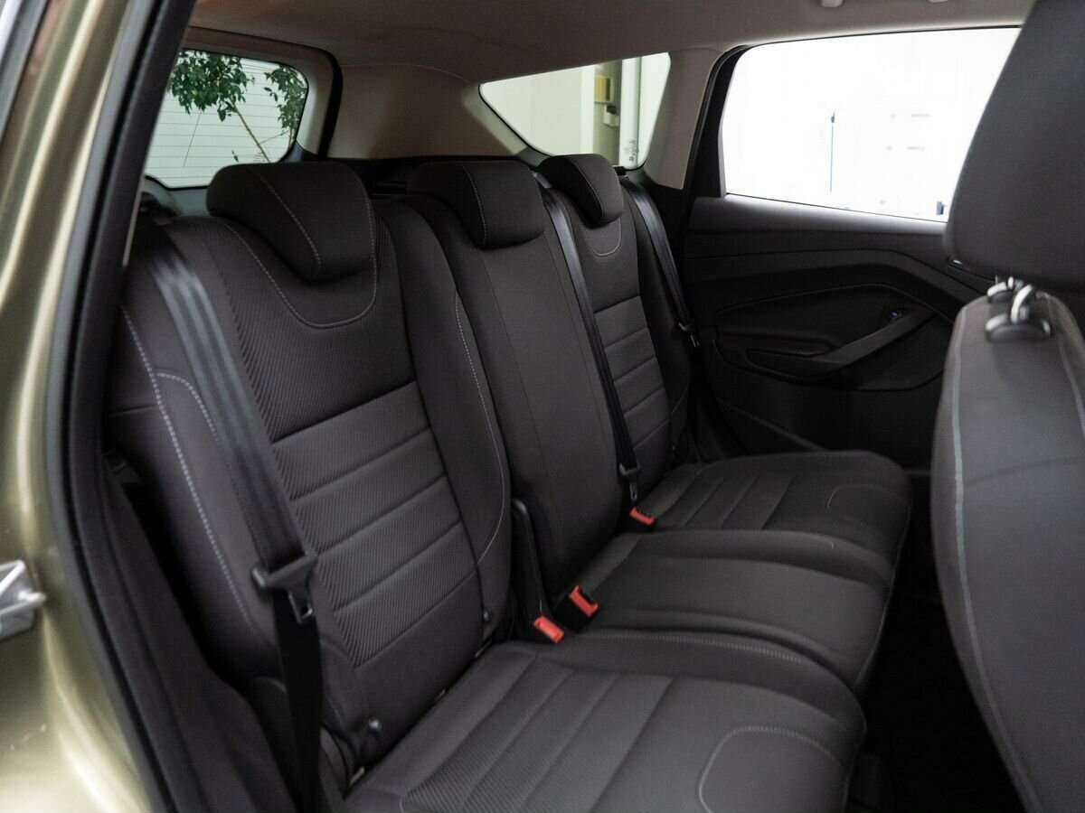 Купить Ford Kuga с пробегом. Фото: #7