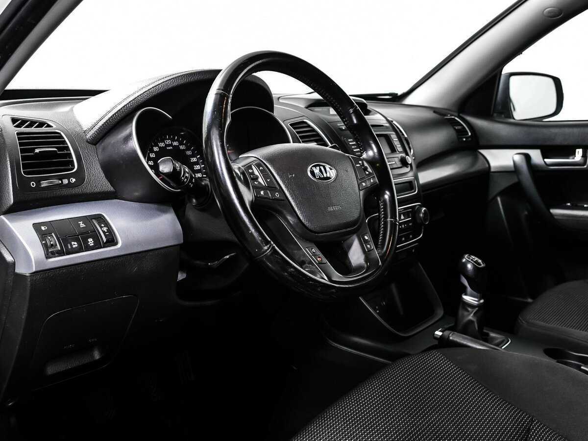 Купить Kia Sorento с пробегом. Фото: #10