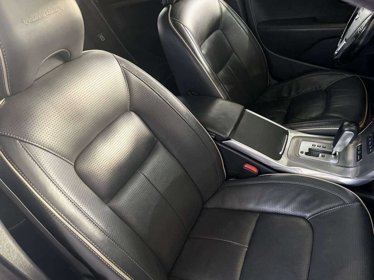 Купить Volvo XC70 с пробегом. Фото: #23