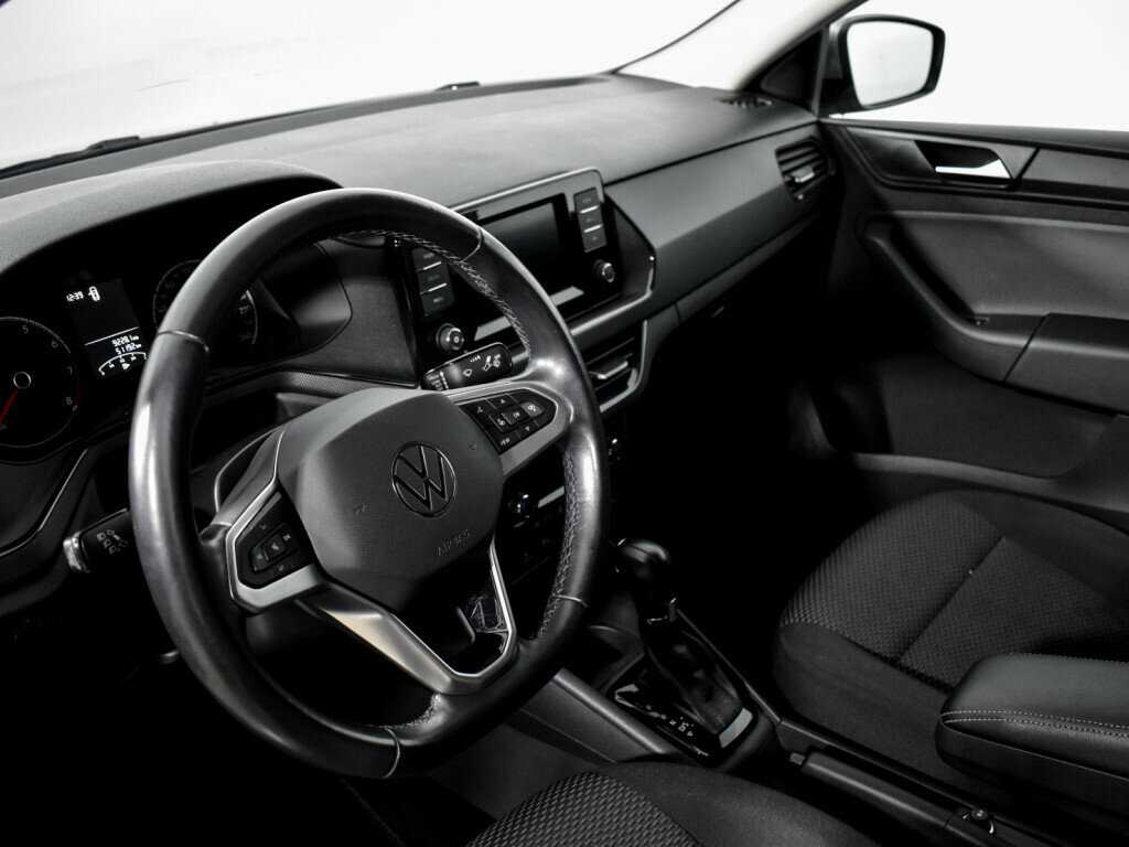 Купить Volkswagen Polo с пробегом. Фото: #9