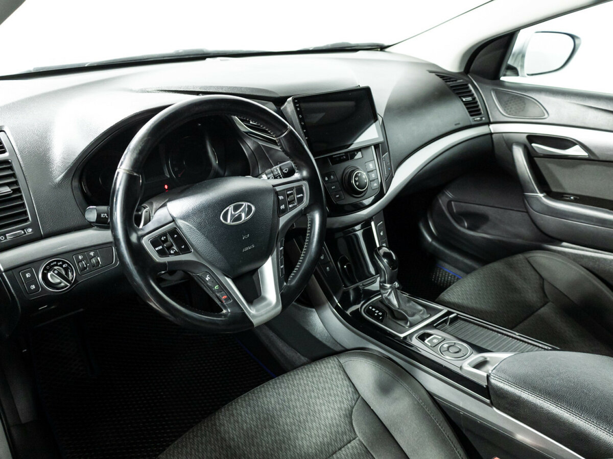 Купить Hyundai i40 с пробегом. Фото: #10