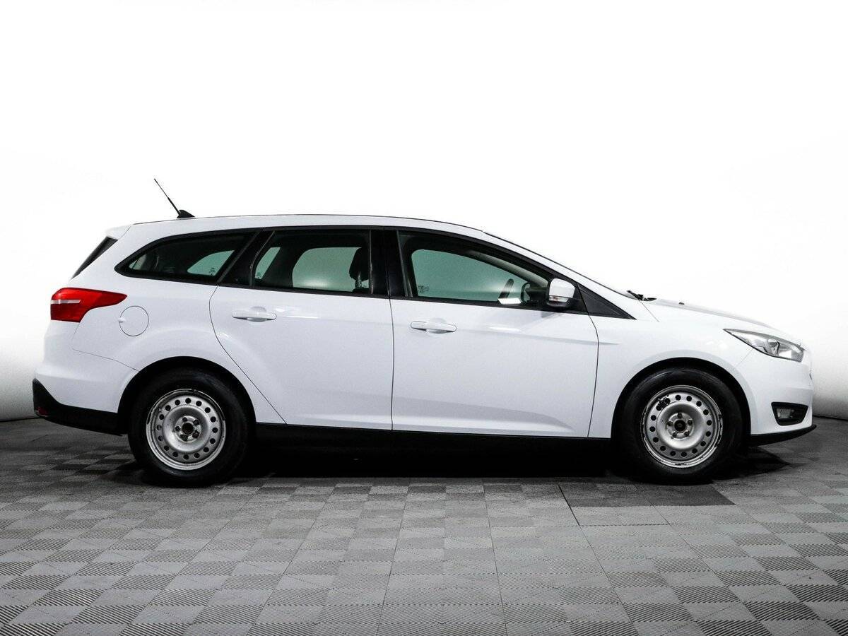 Купить Ford Focus с пробегом. Фото: #3