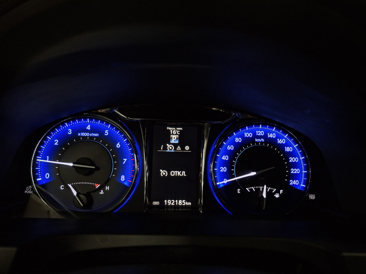 Купить Toyota Camry с пробегом. Фото: #12