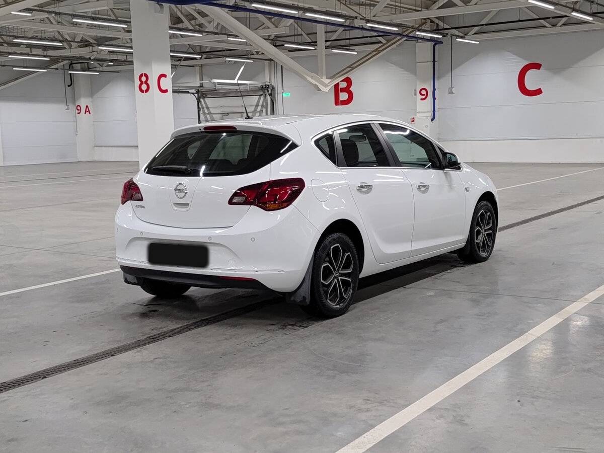 Купить Opel Astra с пробегом. Фото: #4
