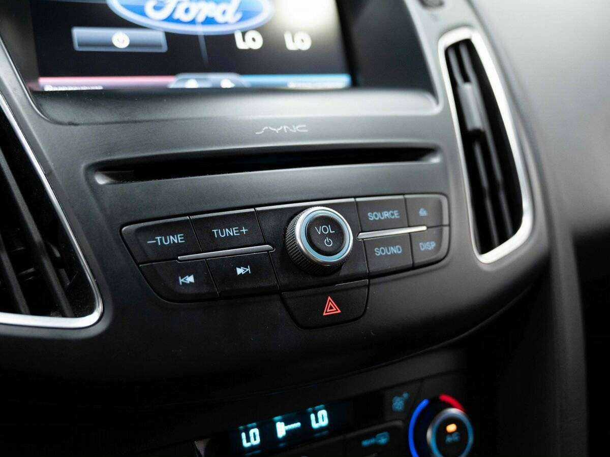 Купить Ford Focus с пробегом. Фото: #21