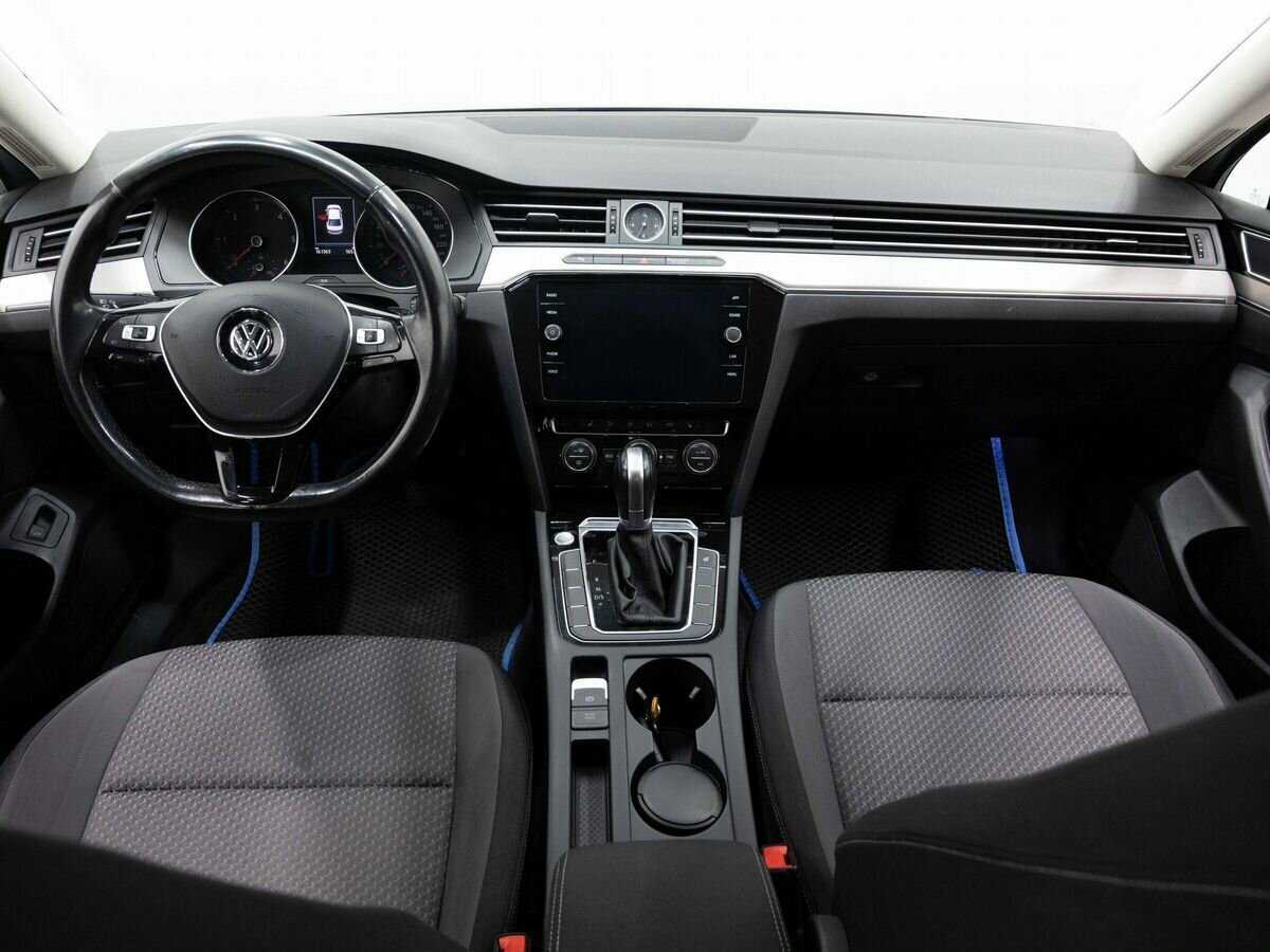 Купить Volkswagen Passat с пробегом. Фото: #13