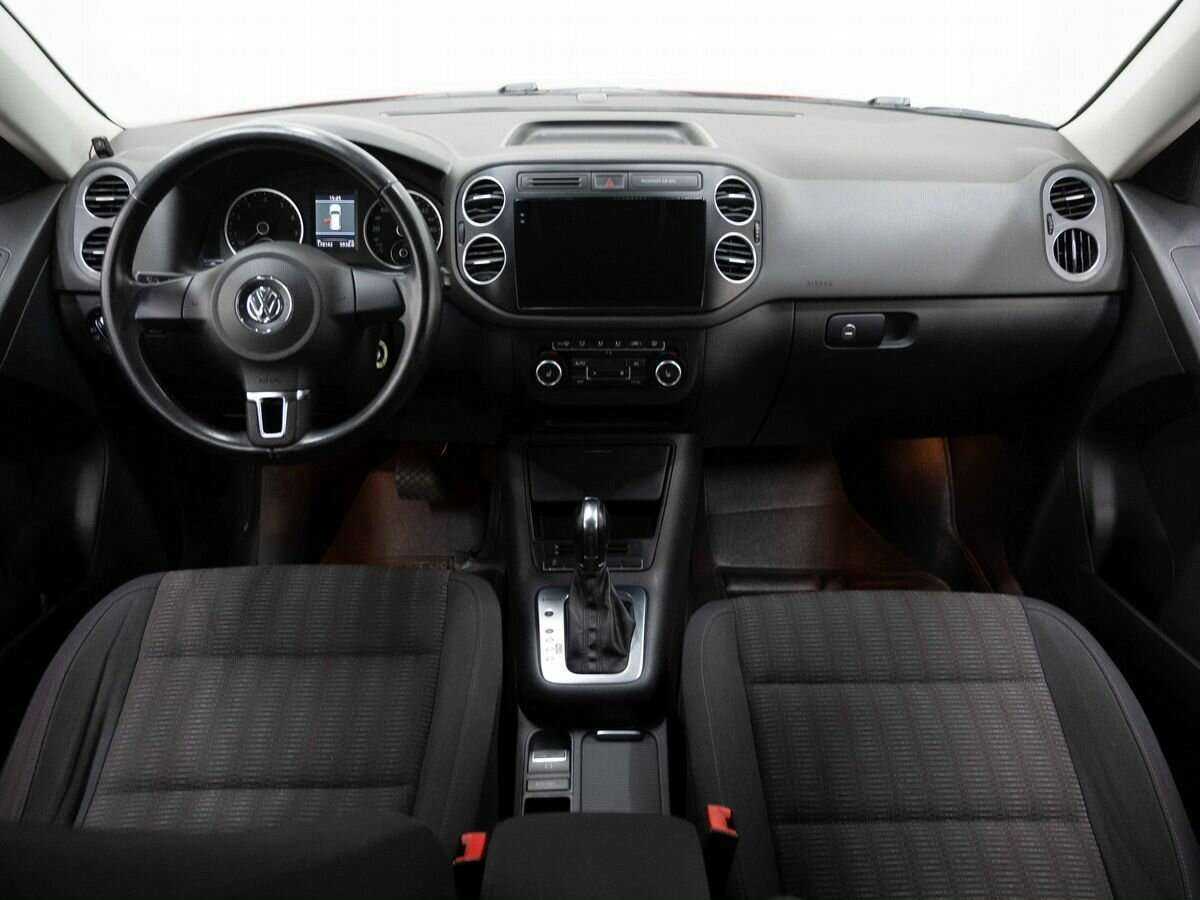 Купить Volkswagen Tiguan с пробегом. Фото: #12