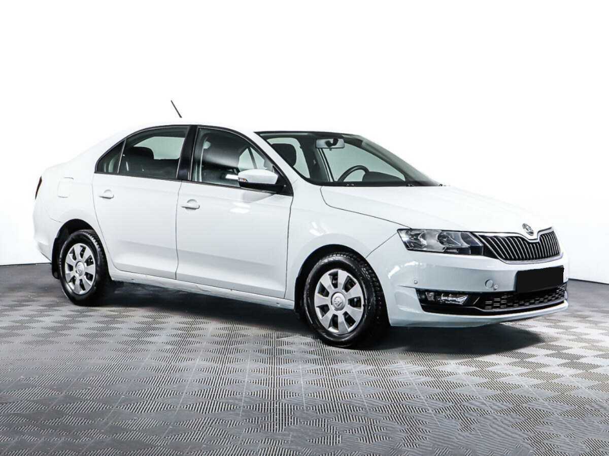 Купить Skoda Rapid с пробегом. Фото: #2