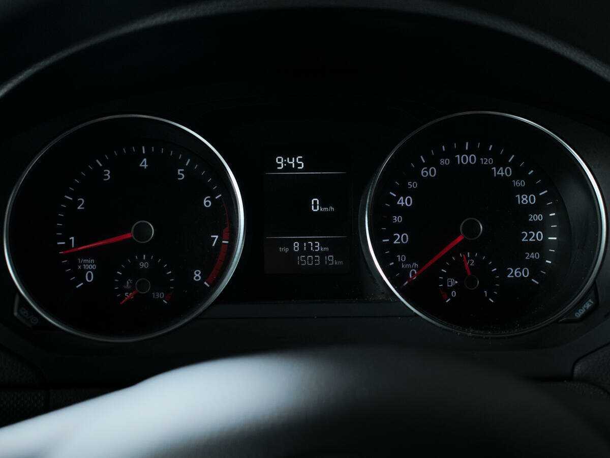 Купить Volkswagen Jetta с пробегом. Фото: #10