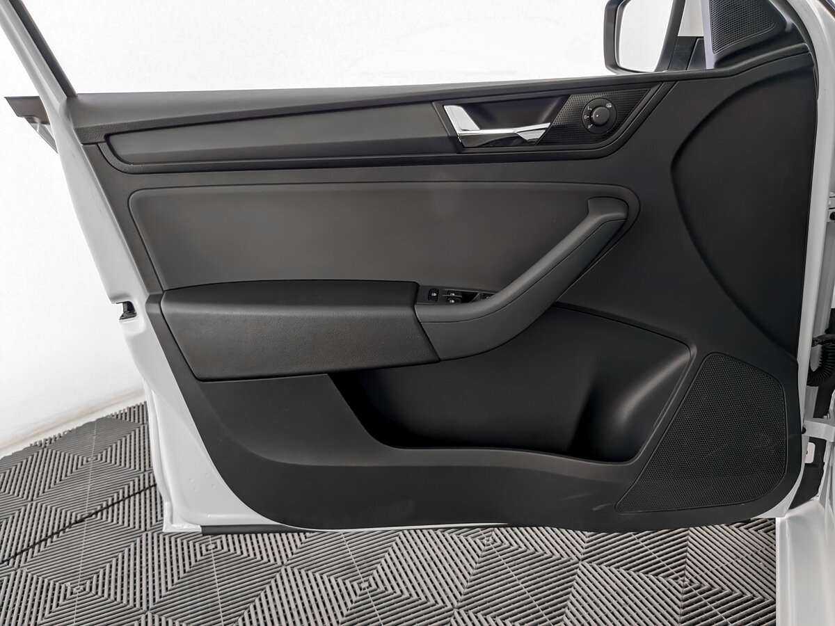 Купить Skoda Rapid с пробегом. Фото: #14