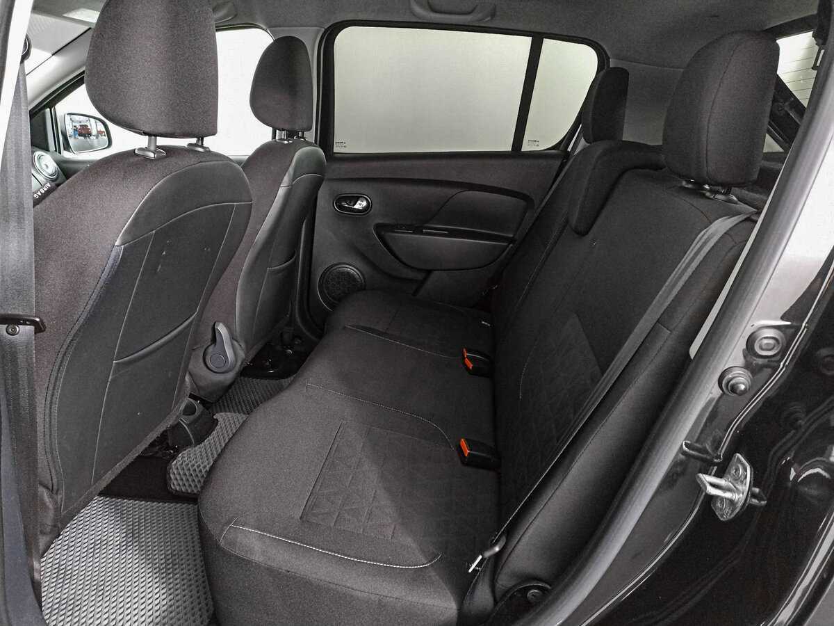 Купить Renault Sandero с пробегом. Фото: #8