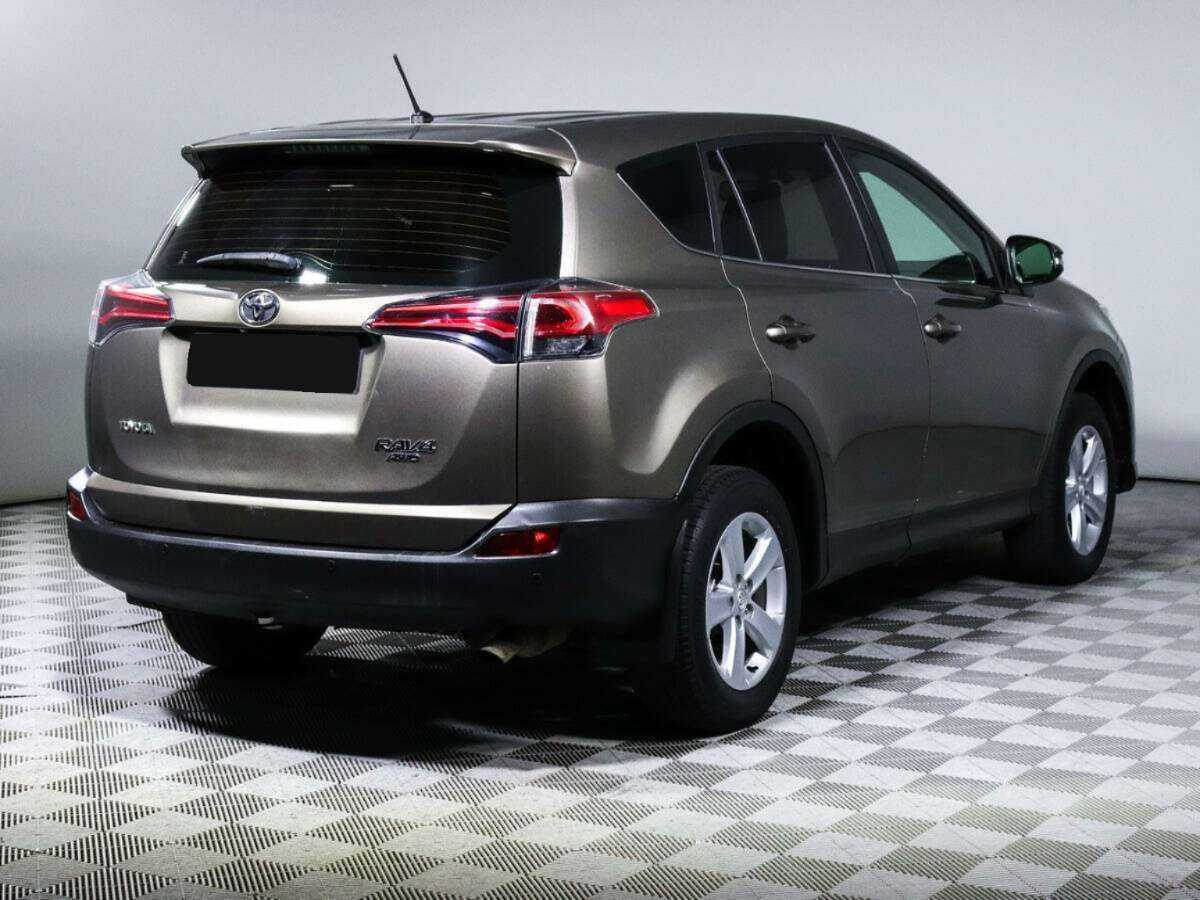 Купить Toyota RAV4 с пробегом. Фото: #3