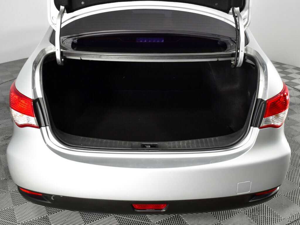 Купить Nissan Almera с пробегом. Фото: #11