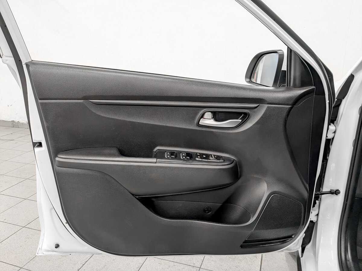 Купить Kia Rio с пробегом. Фото: #15