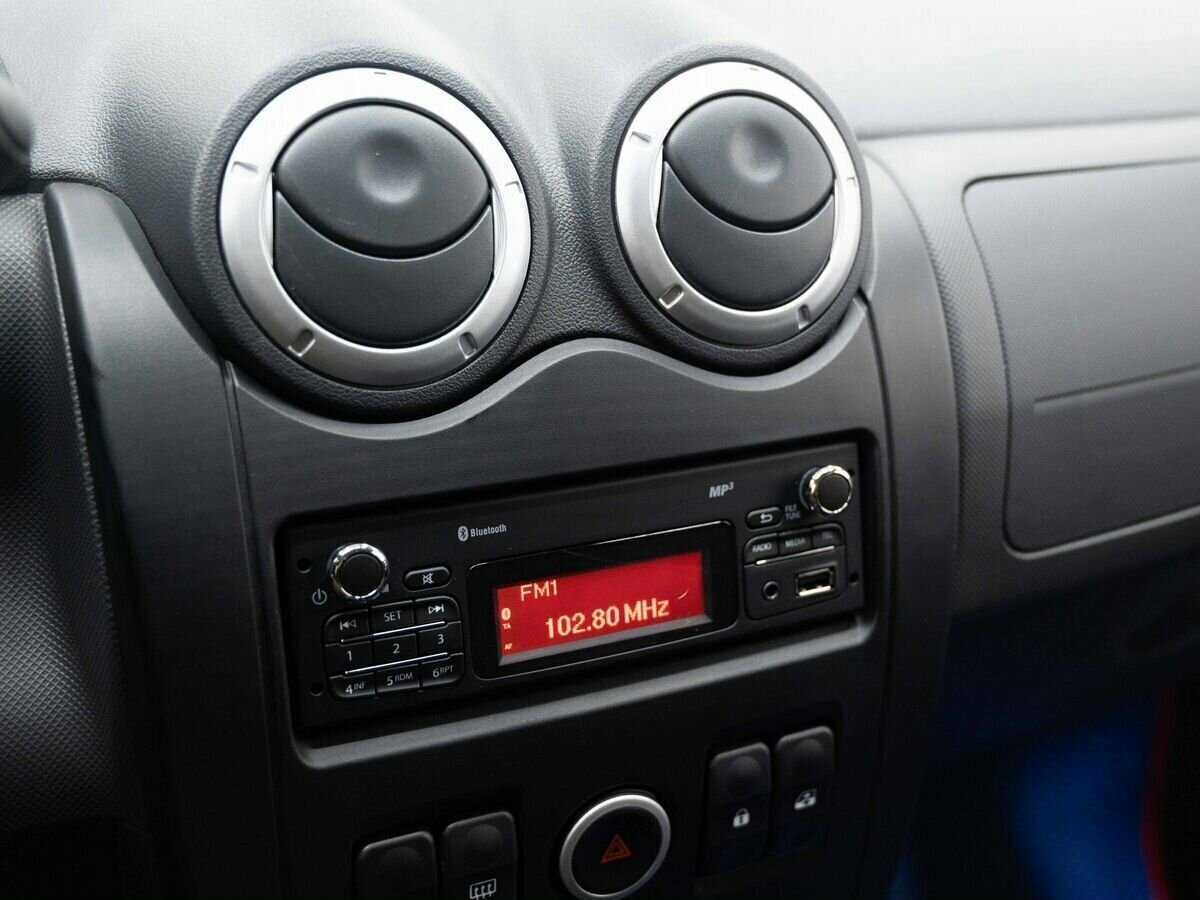 Купить Lada (ВАЗ) Largus с пробегом. Фото: #17