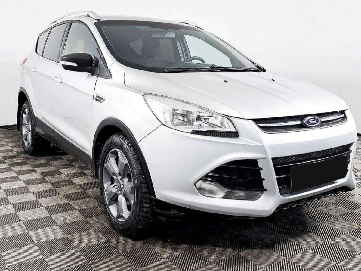 Купить Ford Kuga с пробегом. Фото: #2