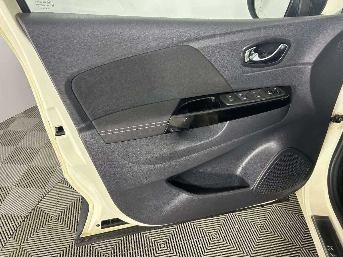 Купить Renault Kaptur с пробегом. Фото: #7