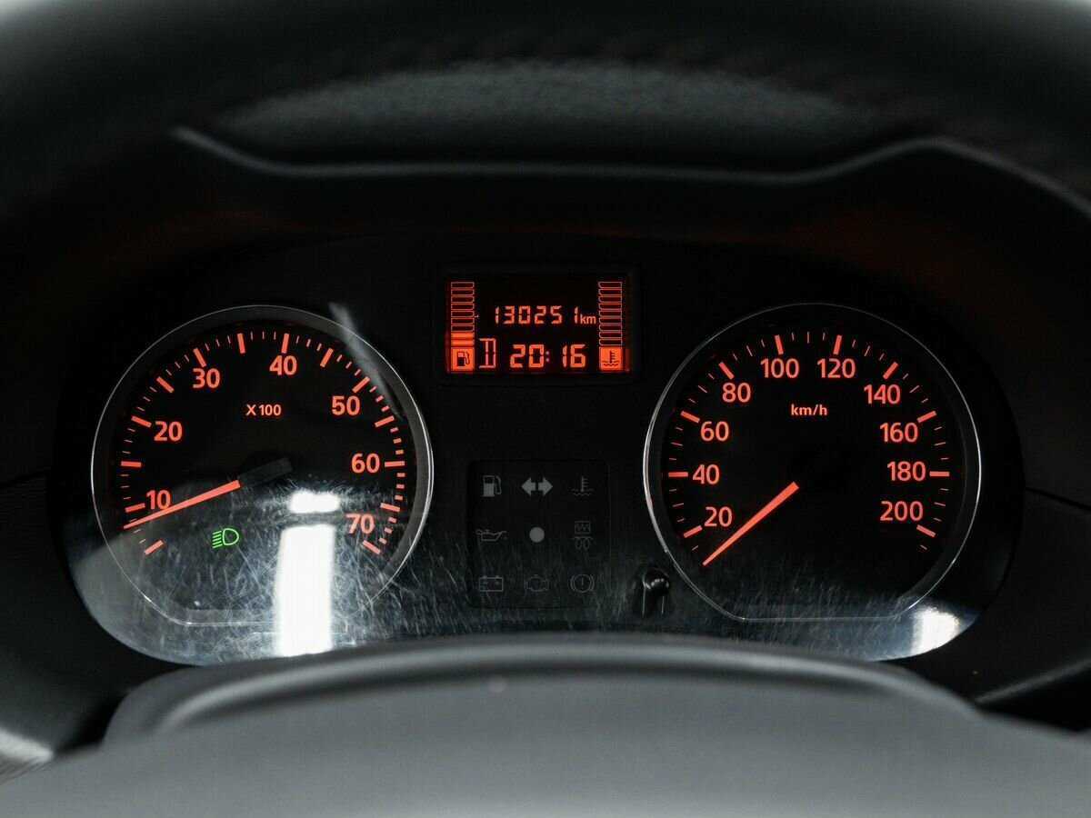 Купить Nissan Terrano с пробегом. Фото: #19