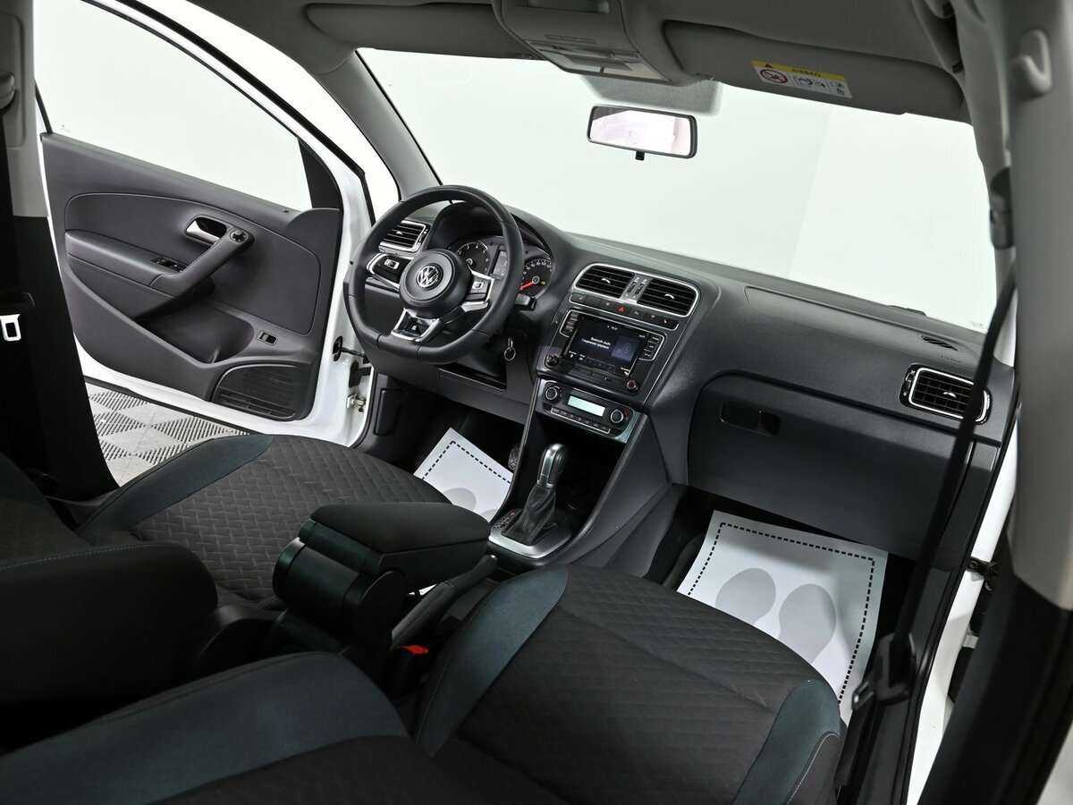 Купить Volkswagen Polo с пробегом. Фото: #9