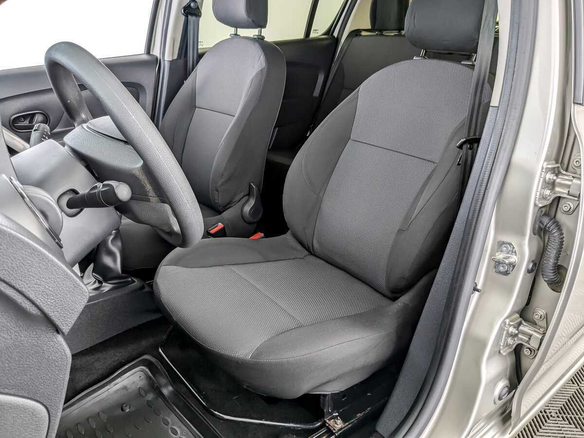 Купить Renault Sandero с пробегом. Фото: #19