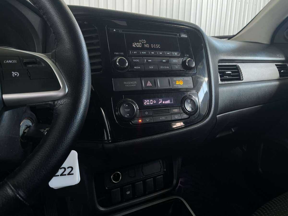 Купить Mitsubishi Outlander с пробегом. Фото: #13