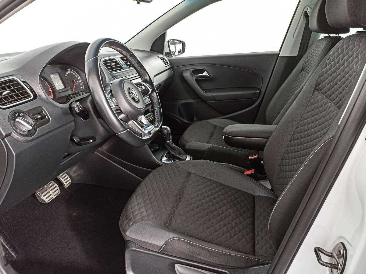 Купить Volkswagen Polo с пробегом. Фото: #12