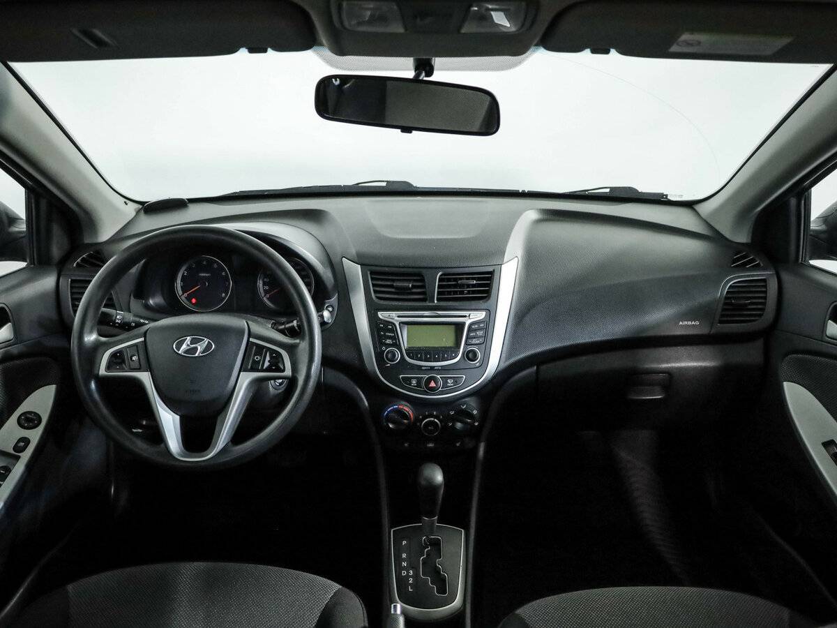 Купить Hyundai Solaris с пробегом. Фото: #8