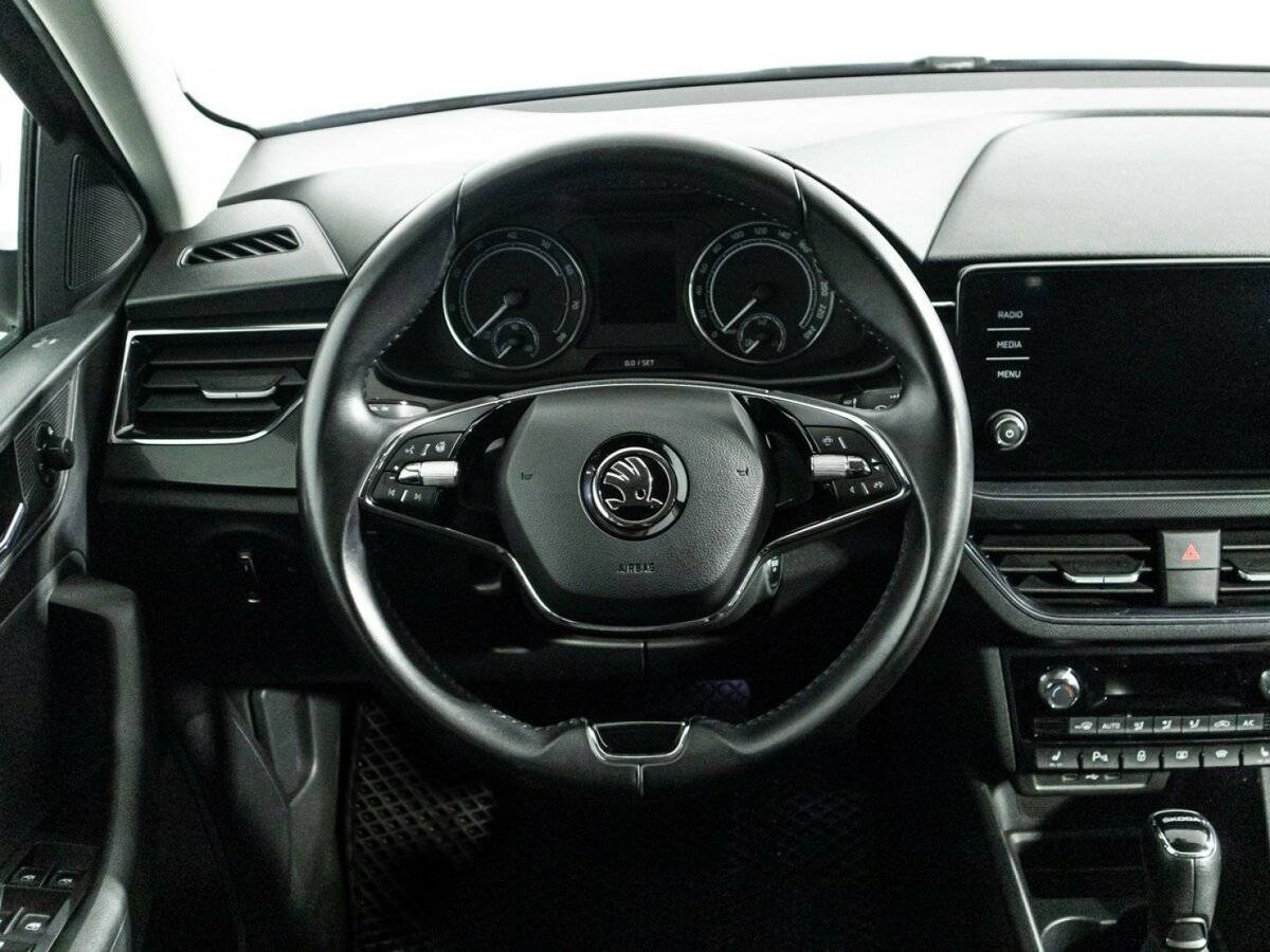 Купить Skoda Rapid с пробегом. Фото: #17