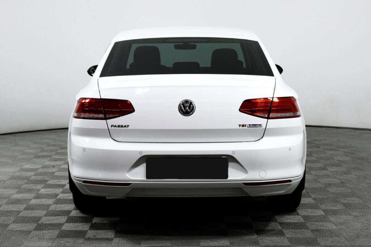 Купить Volkswagen Passat с пробегом. Фото: #5