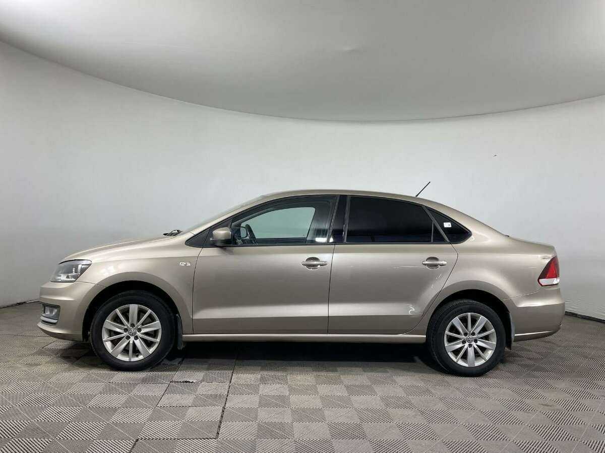 Купить Volkswagen Polo с пробегом. Фото: #3