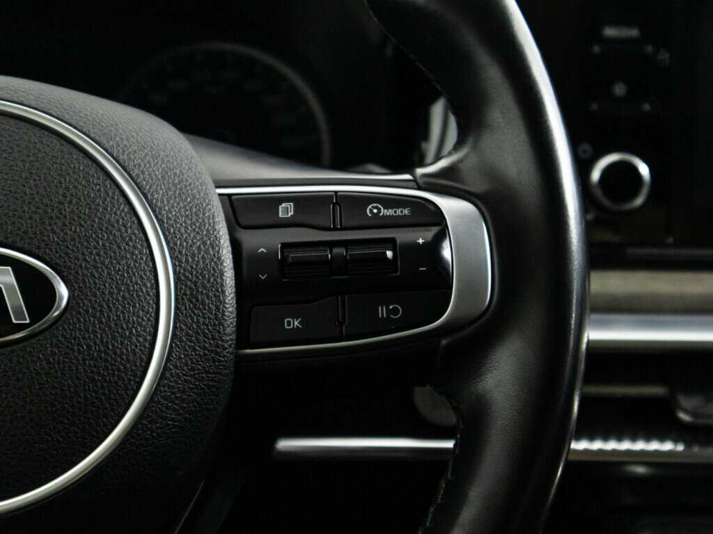 Купить Kia K5 с пробегом. Фото: #24