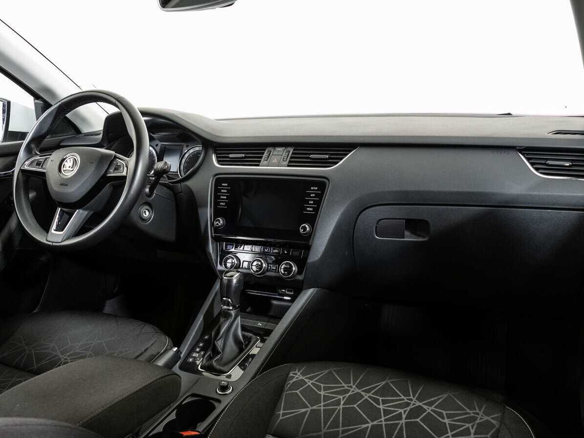 Купить Skoda Octavia с пробегом. Фото: #7