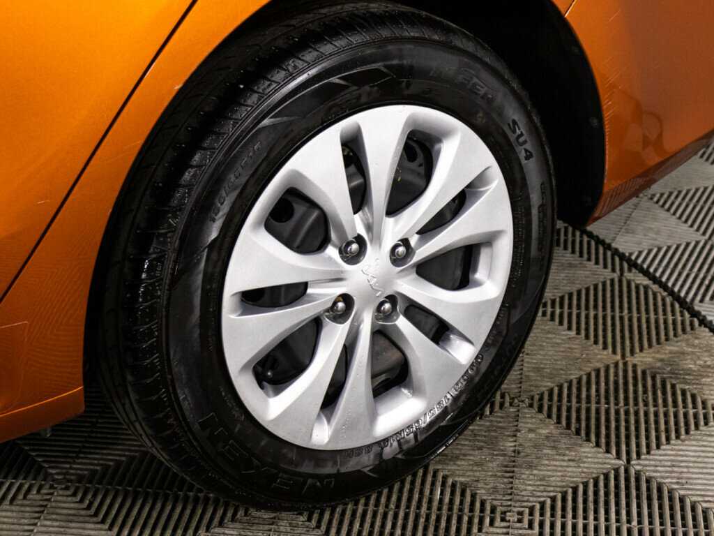 Купить Kia Rio с пробегом. Фото: #27