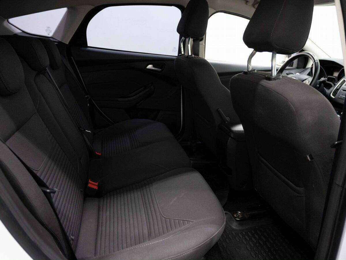 Купить Ford Focus с пробегом. Фото: #9