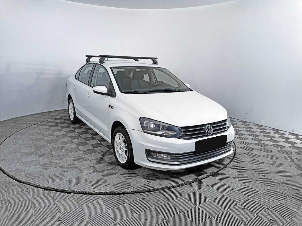 Купить Volkswagen Polo с пробегом. Фото: #2