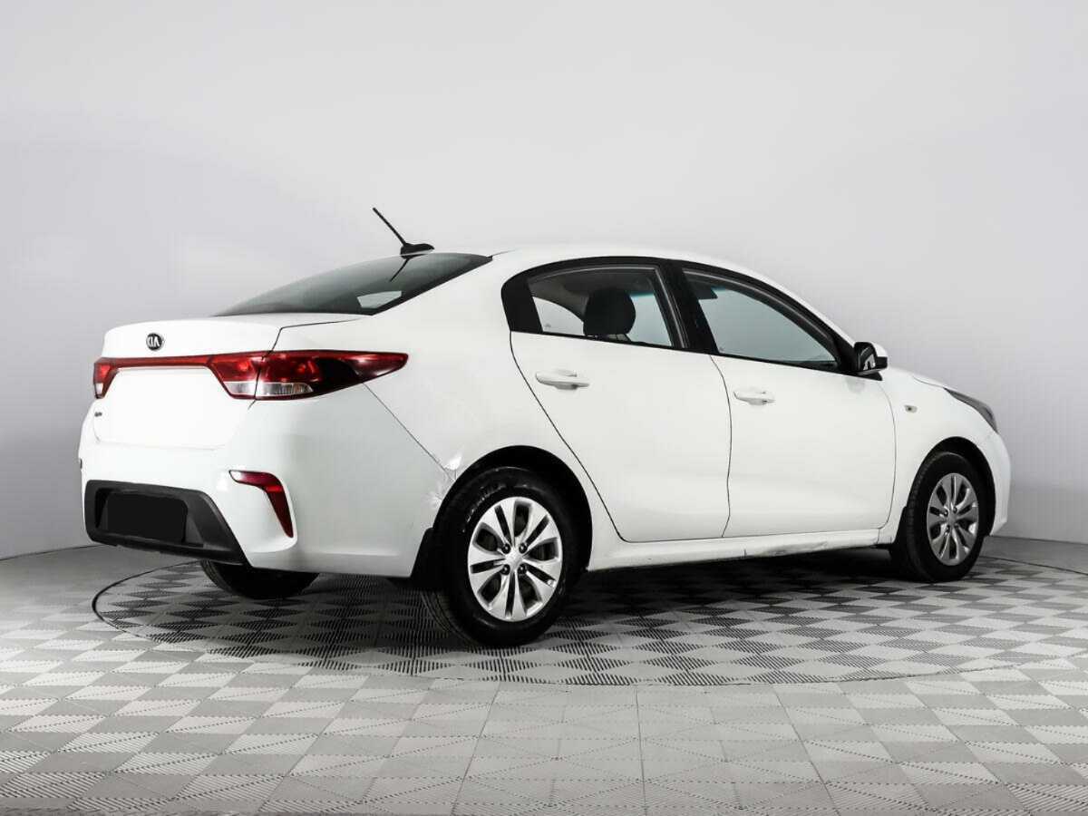 Купить Kia Rio с пробегом. Фото: #4