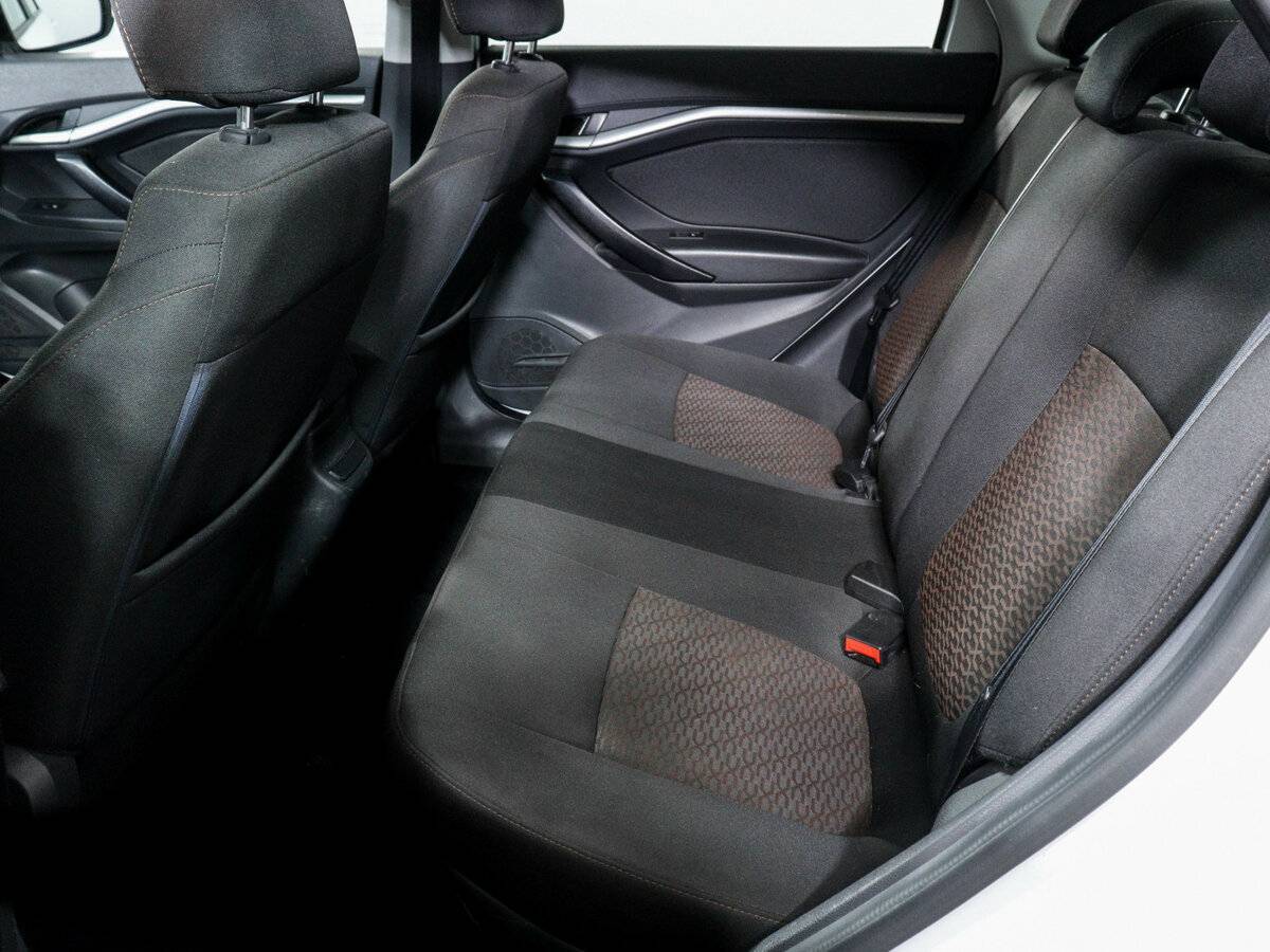 Купить Lada (ВАЗ) Vesta с пробегом. Фото: #6