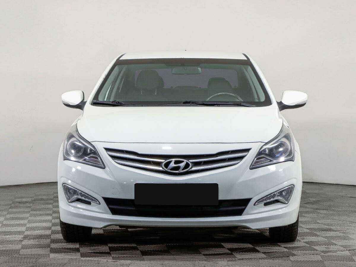 Купить Hyundai Solaris с пробегом. Фото: #1