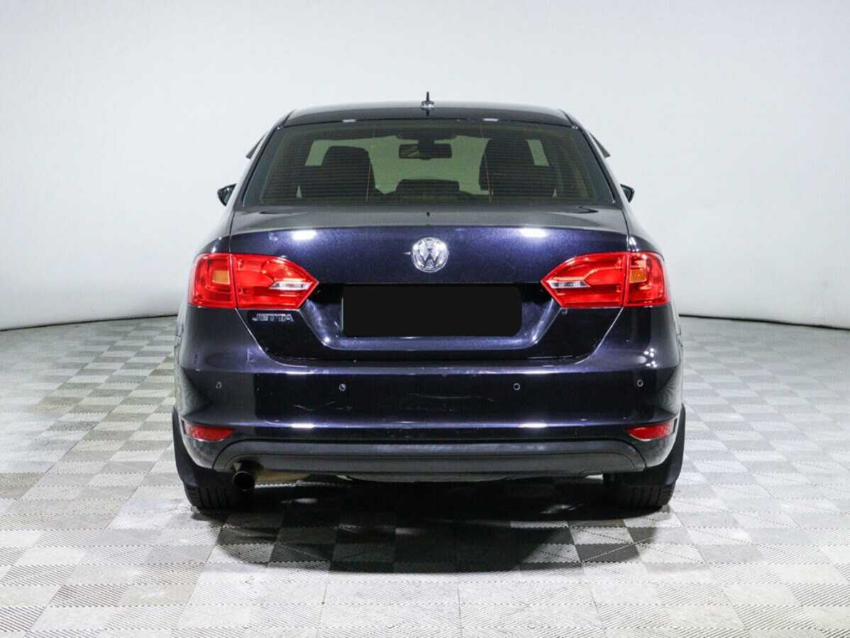 Купить Volkswagen Jetta с пробегом. Фото: #4