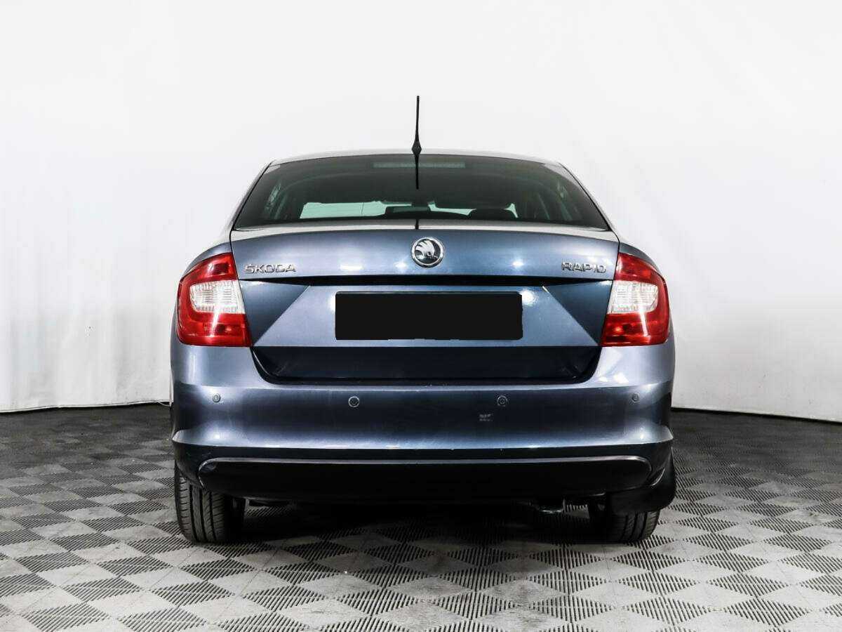 Купить Skoda Rapid с пробегом. Фото: #4